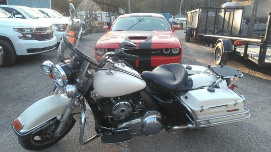 2013 Harley-Davidson FLHP Motorcycle, VIN # 1HD1FHM1XDB686884