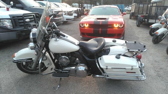 2013 Harley-Davidson FLHP Motorcycle, VIN # 1HD1FHM10DB692130
