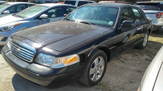 2009 Ford Crown Victoria Passenger Car, VIN # 2FAHP74V69X111881