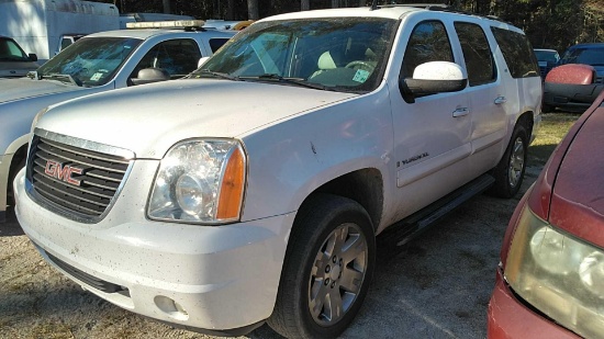 2008 GMC Yukon XL Multipurpose Vehicle (MPV), VIN # 1GKFC16088J191871