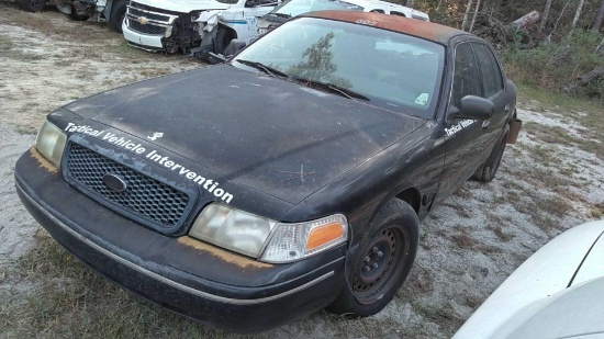 2004 Ford Crown Victoria Passenger Car, VIN # 2FAFP71W04X161169 No Key