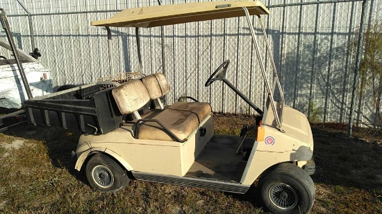 Club Car Golf Cart Said to Run, Needs to be Charged, No Charger, SN: A862398815