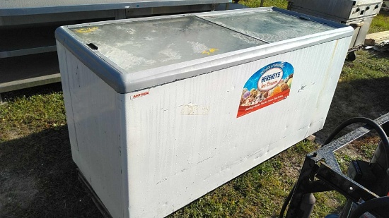 Coffin AHT H175G Ice Cream Merchandiser Freezer
