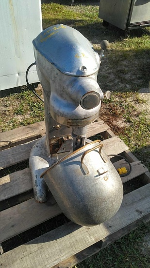 Vulcan 20-Gallon Commercial Mixer (Seller: STP School Board)