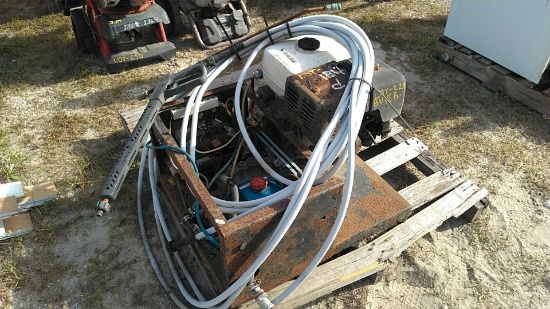 Largo Cleaning System Pressure Washer