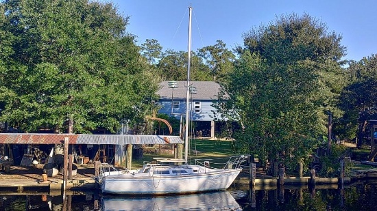 1989 Catalina Sailboat HIN: CTYK5923A989