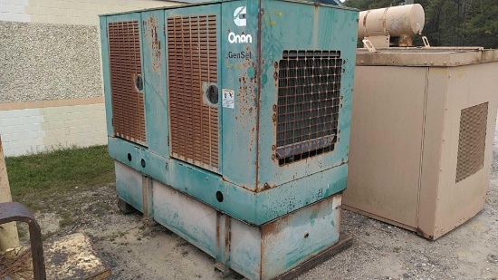 2001 Onan DGBB-4956340 1-Phase 23.5KW/3-Phase 35.0KW Diesel Generator SN: C010215641, 338.3 Hours,