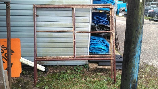 Set of Scaffolding (Missing Side Braces)