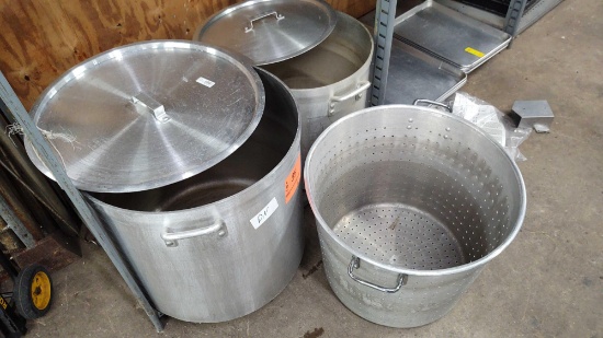 Lot on Shelf of Approximately 20-Gallon and 10-Gallon Stainless Boiling Pots