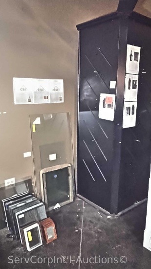 Lot of Various Glass Panes, Demo Case