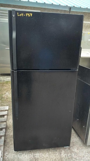 GE GTS18 Refrigerator
