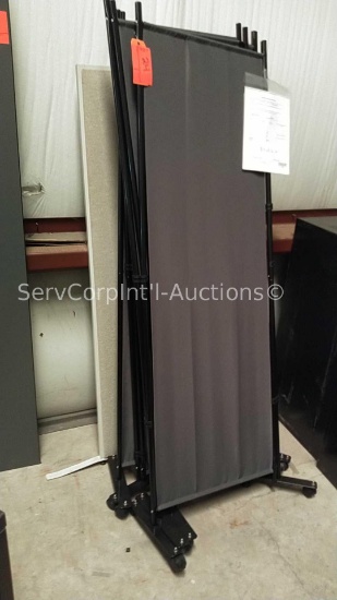 Lot of Grey 4-Panel & 3-Panel Room Dividers and Single Room Divider (Location: 620 N. Tyler Street,