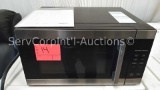 Hamilton Beach Microwave- Does not work (Location: 620 N. Tyler Street, Covington, Louisiana)