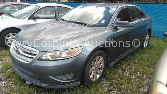 2010 Ford Taurus Passenger Car, VIN # 1FAHP2DW1AG102866