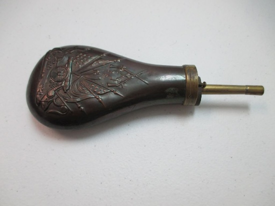 jr-15 Antique Metal powder horn marked Made in Italy. Great condition with military design on front.