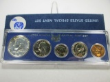 t-111 1967 US Special Mint set in mint package. 40% Silver Half Dollar