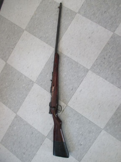 t-29 Japan WW11 7.7MM Rifle in Pretty Good Condition. Some browning to the barrel but lots of bluing
