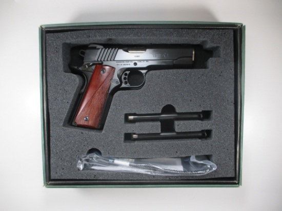 t-28 Remington R1 Carry Commander 1911 Semi auto 45 acp pistol. Brand new in the box with 2 mags