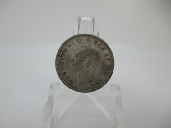 t-22 1943 Canada Silver Quarter