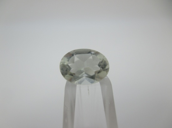 t-9 1.6 Carat Oval Cut White Topaz Gemstone GIA Certified