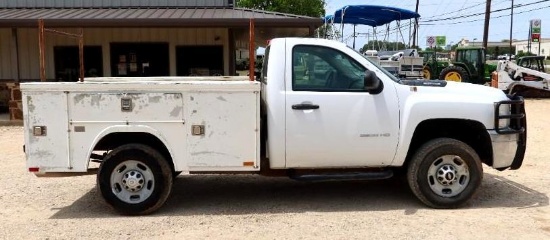 2013 2500 Chevrolet Pickup Truck w/Utility Bed