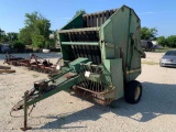 John Deere 510 Round Baler