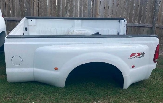 Ford Dually 3500 Truck Bed