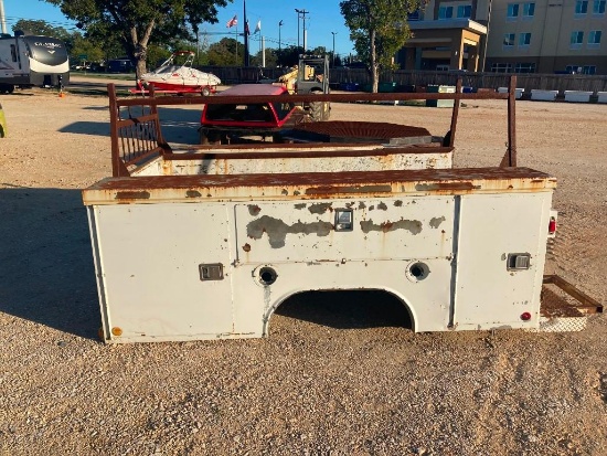 Utility Box Bed Off Of Dually