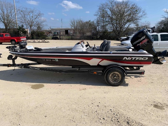 2007 - 18'7" Nitro 591 Dual Console Fiberglass Bass Boat