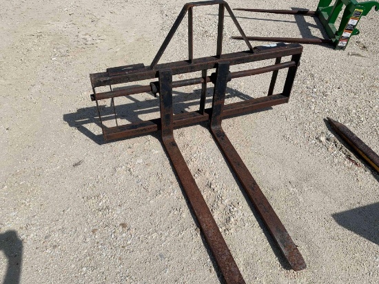 Skid Steer Pallet Forks