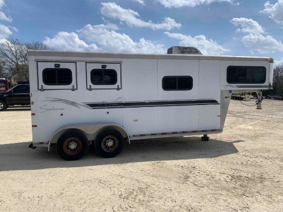 Sundowner 2 Horse Trailer