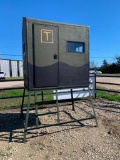 T-Box Deer Blind w/ Stand