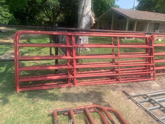 Red 12' Bull Gate