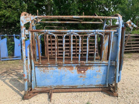 Priefert 6' Squeeze Chute