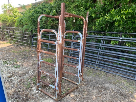 Palpation Cage