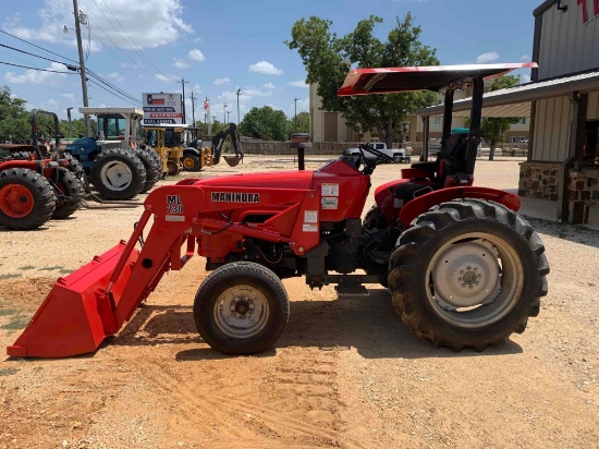 2007 Mahindra 3525 Tractor W/ ML230 Loader