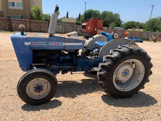 Ford 3000 Tractor With Two Spare Front Tires