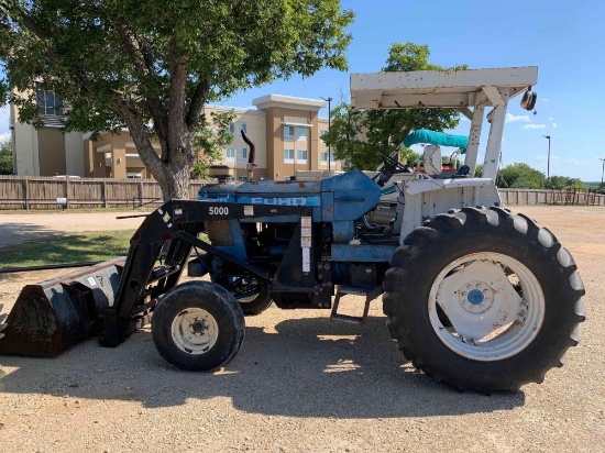 Ford 7710 W/ 2500 Loader