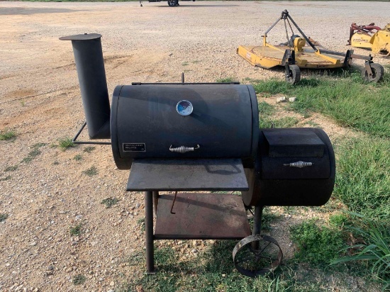 Old Country-Heavy Steel With Fine Box BBQ Pit