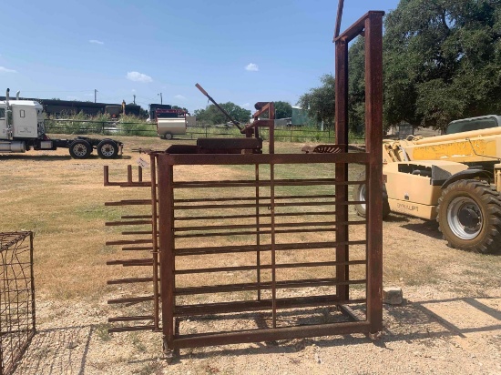 Roping Chute