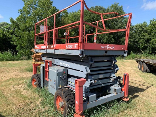 SkyJack SJ8841 Scissor Lift