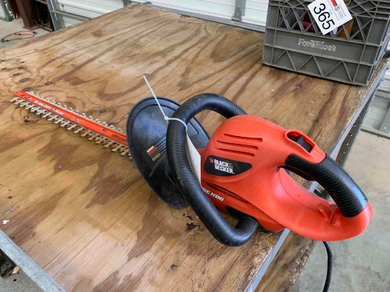 Black & Decker Hedge Hog Trimmer