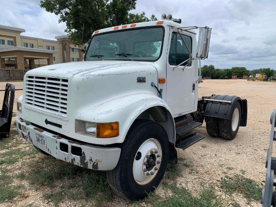 4900 International DT466E