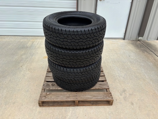 (4) - Cosmo R404 LT265/70R17 Tires