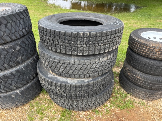 (4) - Goodyear Fuel Max LHD 295/75R22.5 Tires