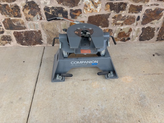 B&W Companion Fifth Wheel Hitch