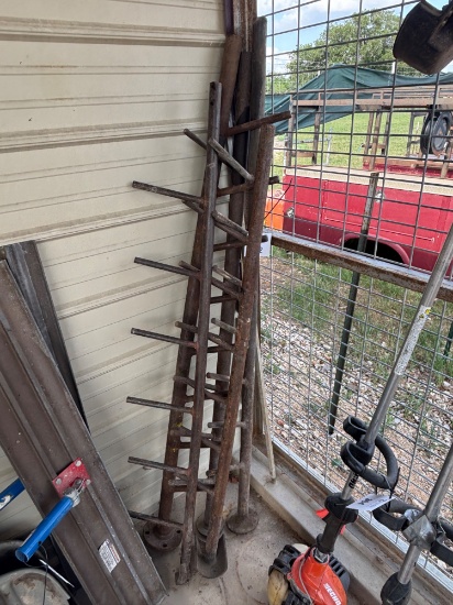 4 - Pipe Stands