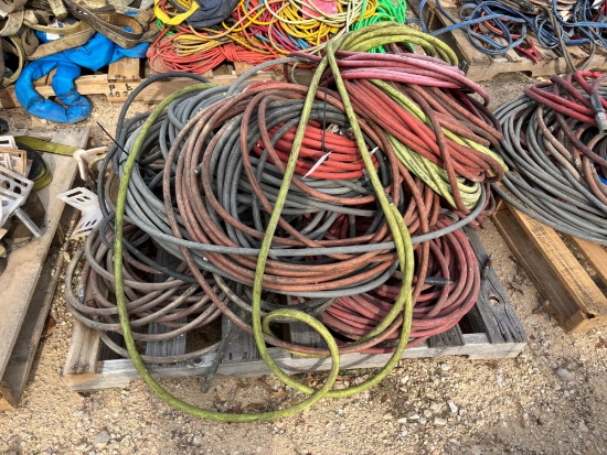 Pallet of Misc Air Hoses