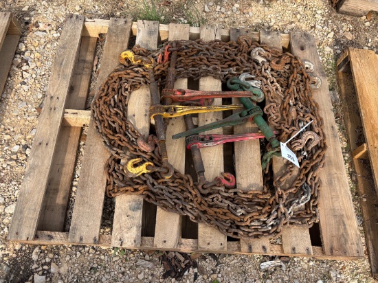 Pallet of Chains & Binders