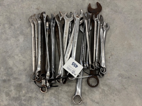 Assortment of End Wrenches - Various Sizes (Standard)